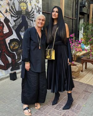 alisha pekha Instagram - DIOR presents "Mul Mathi". An artistic  collaboration between Maria Grazia Chiuri of @dior , Madhvi Parekh, Manu Parekh, Karishma Swali and The Chanakya School of Craft. 
.
Exhibition is from 1st April 2023- 22nd April 2023 at the Snowball Studio Worli. 
These series of astounding textile artwork was also presented at the SS22 haute couture in Paris. 
Truly an ode to the legacies of embroidery work and textiles and a homage to the Indian culture and craft. 
Its a momentus occasion for India to be finally acknowledged and represented on the global stage in such an ingenious and admirable manner by the house of Dior and we look forward to more creative and interesting collaboration bloom from this association…
.
#dior #diormumbai2023 #theallyedit