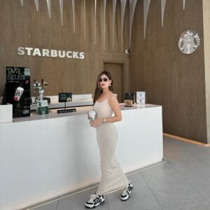 himanshi sharma Instagram - Sippin’ on something sweet at Starbucks.

#StarbucksStyle #CoffeeLover #ChicCoffee #CoffeeBreak #CaffeineQueen #OOTD #CoffeeTime #FashionAndCoffee #CoffeeVibes #CaffeineFix #StylishSips #LatteLove #CoffeeRun #CoffeeAndConfidence #StarbucksLife