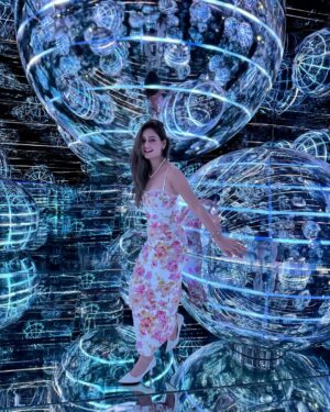 himanshi sharma Instagram - Shining bright like these disco balls✨

#AyaUniverse #DubaiAttractions #ExploreDubai #DubaiDiaries #DubaiLife #VisitDubai #DubaiTourism #DubaiAdventures #DubaiMagic #DubaiWonders #IncredibleDubai #DubaiExperiences #DubaiArt #DubaiVibes #DiscoverDubai