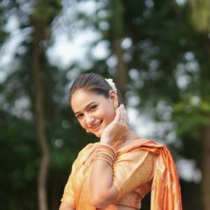 himanshi sharma Instagram - Happy diwali everyone🧡🪔✨