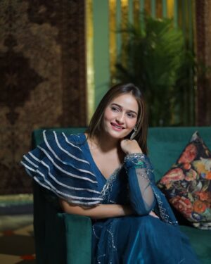 himanshi sharma Instagram - 🧿

📸: @saifraza2731 
  @_the_ss_studio__