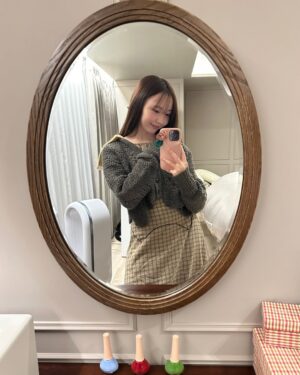 mako Instagram - ୨୧🪞ふく🪞୨୧

❶ 
tops /古着
polo tops /birthday room
denim / @bibiy_official 

❷
tops / @rirandture_official 
denim / @bibiy_official 

❸
cardigan / @furfur_official 
onepiece / @blue__moon__night 

❹
shirt / @milaowen_official 
skirt / @rirandture_official 

❺
pajamas / @muji_global 
hairdry towel / @potete_potete 
綾鷹らぶ
