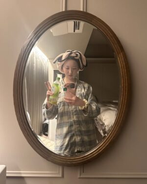 mako Instagram - ୨୧🪞ふく🪞୨୧

❶ 
tops /古着
polo tops /birthday room
denim / @bibiy_official 

❷
tops / @rirandture_official 
denim / @bibiy_official 

❸
cardigan / @furfur_official 
onepiece / @blue__moon__night 

❹
shirt / @milaowen_official 
skirt / @rirandture_official 

❺
pajamas / @muji_global 
hairdry towel / @potete_potete 
綾鷹らぶ