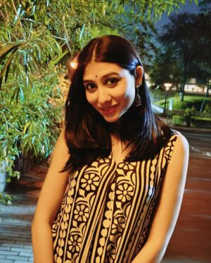 netri nisarg trivedi Instagram - Monochrome thursdays
Wearing @theindianethnicco 
Pc: @_discoball_ ❤️