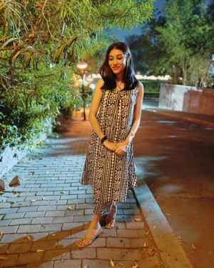 netri nisarg trivedi Instagram - Monochrome thursdays
Wearing @theindianethnicco 
Pc: @_discoball_ ❤️