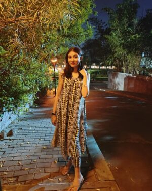 netri nisarg trivedi Instagram - Monochrome thursdays
Wearing @theindianethnicco 
Pc: @_discoball_ ❤️