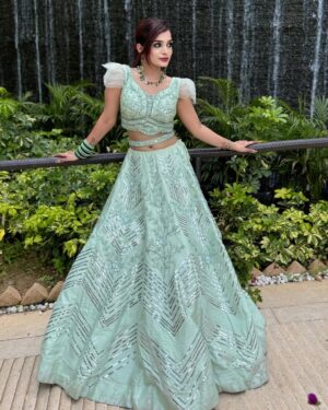sonal Agarwal Instagram - 🌹💚