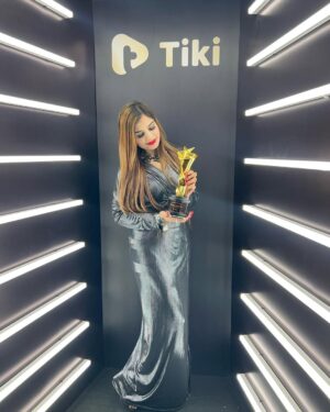sonal Agarwal Instagram - My 1st Tiki Star Award 🥰For Best personality ♥️ Thank you so much @tikiappofficial , My tiki Fam & Insta Fam ✨ 
.
#blessed #tikistaraward #tiki #tikiindia #tikicreator #tikistar #dehli #proudmoment