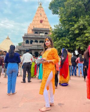 sonal Agarwal Instagram - Mahakal ☺️🙏 #oldpictures