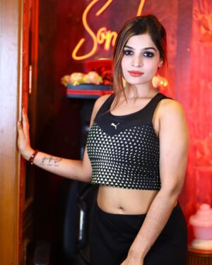 sonal Agarwal Instagram - ♥️Hey you 🙈 btw Which picture you liked the most ? #nofilter