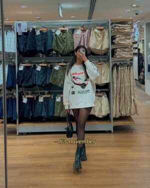 soundarya thakur Instagram - The season’s changing— winter is sneaking in!
.
.
.

#winteriscoming #fallfit #delhiwinters #whattowearwinter #ootd #ootdfashion #ootdshare #fitoftheday #delhifashionblogger #fashioninfluencerindia #lifestyleblogger #formocloset #soundaryathakur
