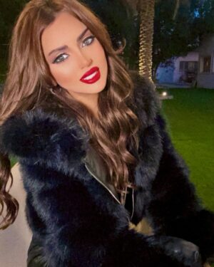 Abeer Ahmed Instagram - عبير_أحمد #عبير_احمد # النون ومايعلمون #قلم_رصاص #الكويت #السعوديه #غسيل #الإمارات #البحرين #عمان #قطر  #عافك_الخاطر  #حضرة_الموقف #سرك_الخافي #الناموس #حضن_الشوك #كلام_أصفر #مع_حصة_قلم #قلوب_لاتتوب #كالوس #الحريم #ابشر_بالسعد # قناة_دبي #قناة_إم _بي_سي #قناة_الظفره #تلفزيون_الكويت #قناة_أبو_ظبي 
‏‎‏#abeer_ahmed #3abeer_a7med  #kuwait #mbc #explore