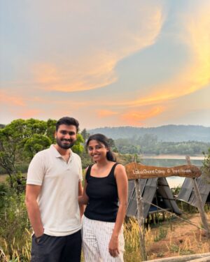 Aishwarya Raghu Instagram - Look at the sky 🌄