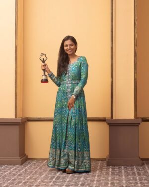 Aishwarya Raghu Instagram - Congratulations to @aishwarya_raghu_18 ( @krishandaish ) for winning the "Digital Creator of the Year - Entertainment" Award at the LIVF - She Tamil Nakshatram Awards 2024! Your hard work and creativity inspire us all! 
.
.
Photographer : @balakumaran.19
Curated by: @deekshitanikkam
Production: @bxd_productions
.
.
#SheTamilNakshatram #LivfFertility