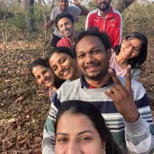 Aishwarya Raghu Instagram - Cheers to all these amazing peeps 🥂

#retreat #fun #photodump #nature #sunkissed