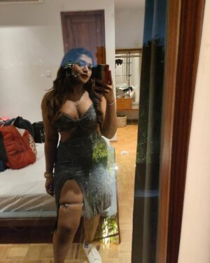Aishwarya Venka Instagram - Itz Thirst Trap SZN 💋

#newpost #newpic #instagram #instagood #love #happy #peace #baby #🖤