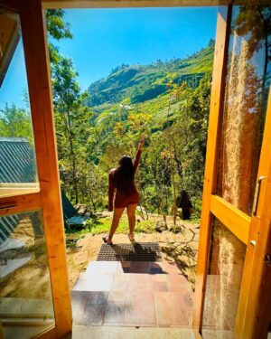 Aishwarya Venka Instagram - Chasing Peaks And Cozy Dream 🏔️🤌🏻🖤

#kodaikanal #happy #peace #stay #trekking #destiny #baby #bliss #romanticizing #mountains #love