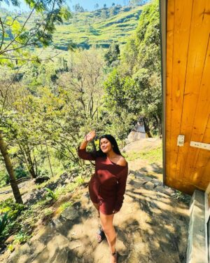 Aishwarya Venka Instagram - Chasing Peaks And Cozy Dream 🏔️🤌🏻🖤

#kodaikanal #happy #peace #stay #trekking #destiny #baby #bliss #romanticizing #mountains #love