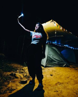 Aishwarya Venka Instagram - Camping Under The Stars 🌌🪐 

Still Not Over This Trip 🖤🤌🏻 

#kodaidiaries #kodaikanal #kookal #polur #hills #stars #moon #galaxy #happiness #fun #love #baby #trip