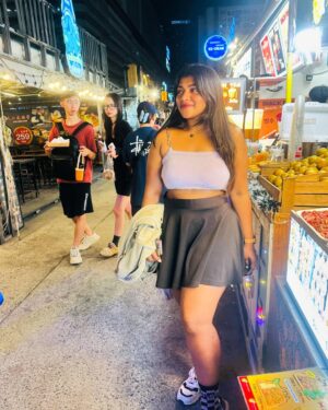 Aishwarya Venka Instagram - Sawadeeka  From Bangkok 🇹🇭♥️

Exploring the vibrant streets Of Bangkok 💟

#bangkok #thailand #fun #trip #happy #peace #internationaltrip #sawadeeka #snippets #trending #dance