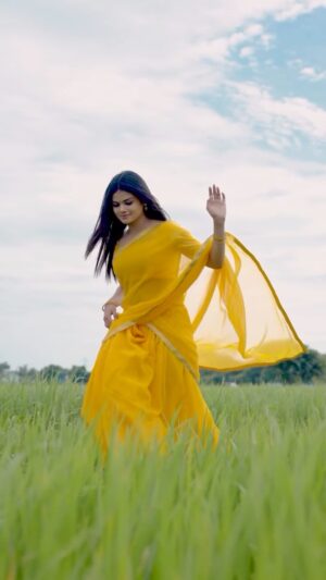 Akshitha Ashok Instagram - Konjum mainakale 💛

Vc. @sathyaphotography3 

#insta #instalike #instareels #reels #reelsinstagram #reelstrending #trending #trendingreels #viral