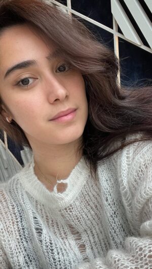 Alexandra T. Gottardo Instagram - Thank you so much @dr.narizkaa untuk setiap kebutuhan detail perawatan kulit aku ❤️ soon ketemu lagi di @klinikhanglekiu second home for magical beauty treatment 🥰💐