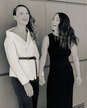 Alice Braga Instagram - Week of special moments.
Beyond magical and special.
Quanto orgulho e amor 🫀
Viva a força do nosso Cinema.