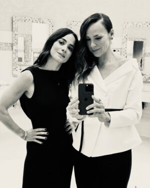 Alice Braga Instagram - Week of special moments.
Beyond magical and special.
Quanto orgulho e amor 🫀
Viva a força do nosso Cinema.