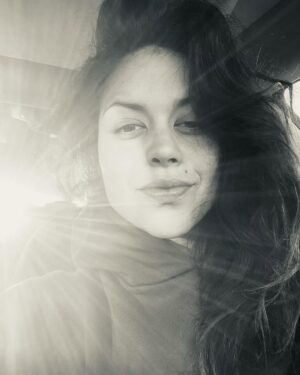 Alyssa Diaz Instagram - April starts