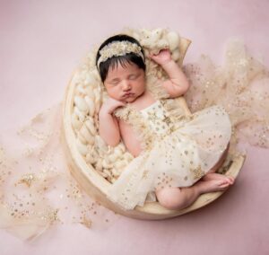 Amelia Vega Instagram - ✨ ✨ NOVA ✨ ✨ ⁣⁣
La nueva estrellita de la casa cumple un mes. 🤩😍⁣
#BabyNova #Baby4 #NovaHorford #10DaysOld