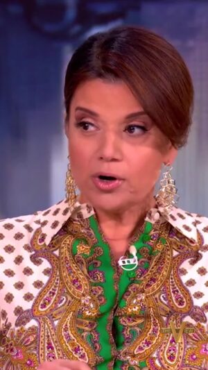Ana Navarro Instagram - @ananavarrofl: "[Pres. Trump] was in Miami this weekend at his golf resort in Doral, palling around with the Saudis … this is like Marie Antoinette with a lot less hair and a lot more makeup saying, ‘Let them eat cake.’”