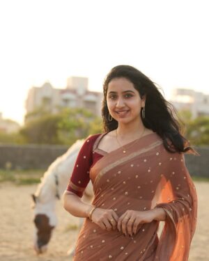 Anchana Nethrun Instagram - 🤎

Saree: @elegant_fashion_way