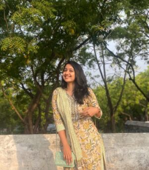 Anchana Nethrun Instagram - Okay last post💛👀

#anchana #kurti #nofilter  #trending