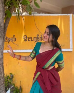 Anchana Nethrun Instagram - Dhaavani 🤌🏻🤎 @rehradesignstudio

#anchana