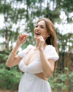 Actress Andrea Torres HD Photos and Wallpapers March 2025