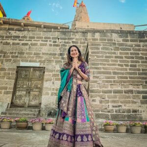 Aneri Vajani Instagram - Sanskari 2.0 😌🙏 
 
 
 
Styled by @partho_ghoshal 
Lehenga @shopethnos 
Brand PR @brandedgupshup x @digi_sidekick 
Jewellery: @enarajewellery_bykomal 
 
 

 
 
#anerivajani #dwarka #love #dwarkadhish #blessed #faith #keepgoing #gratitude #lehenga #sanskaribachi