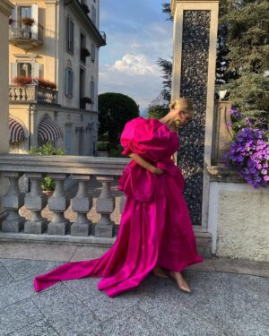 Anouki Kaladze Instagram - The day I was born on this earth 💝
I am truly grateful for the multitude of messages I have received from you, my friends, and even from strangers. These messages have stirred deep emotions within me, filled me with immense love and respect! Your love is overwhelming ❤️🧿

დიდი მადლობა ყველას, ვისაც გავახსენდი, არ დაიზარა და მომილოცა! ჯადოსნური დღეა ადამიანის დაბადების დღე! ენერგია რომელსაც ერთმანეთს ვუზიარებთ ის არის რისთვისაც ცხოვრობს და არსებობს ჩვენი სული! ყველაზე დიდი საჩუქარი რაც მიმიღია ამ ცხოვრებაში თქვენი სიყვარულია, რასაც თვალისჩინივით ვუფრთხილდები💖 
დიდი მადლობა❤️
პ.ს.
 ძველი დაბადების დღის ფოტოებს გიზიარებთ, რომელიც 2 წელი მქონდა შენახული, რატომ , მეც არ ვიცი🎀🥹