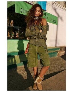 Ashley Moore Instagram - NOW REPRESENTING 

MODEL AND CREATOR 🔪 ASHLEY MOORE