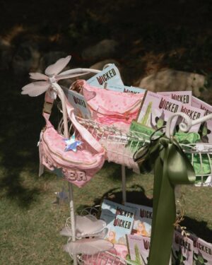 Ashley Tisdale Instagram - Welcome to Jupiter’s Munchkinland! I can’t explain the feeling when your kid turns 4, I know it’s still little but it’s like they grew up overnight. I love every single thing about this girl and I know she’s gonna do something really special in this world. My greatest joy in life is being her mom 💗

The biggest thank you to @michellerogers_styling for helping us create Jupiter’s dream party 🫶🏻