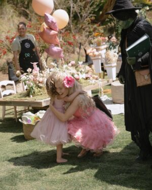 Ashley Tisdale Instagram - Welcome to Jupiter’s Munchkinland! I can’t explain the feeling when your kid turns 4, I know it’s still little but it’s like they grew up overnight. I love every single thing about this girl and I know she’s gonna do something really special in this world. My greatest joy in life is being her mom 💗

The biggest thank you to @michellerogers_styling for helping us create Jupiter’s dream party 🫶🏻