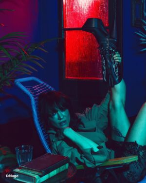 Asia Argento Instagram - DÉLUGE #41 ❤️‍🔥 BURNING ISSUE ❤️‍🔥 
“phantASIAland” starring @asiaargento

@deluge_mag 
#produzione #ROCKETT @fabcestari & @emanueladigiammarco 
PHOTO @fabcestari 
INTERVIEW @kinechia
GLAM @emanueladigiammarco using @sisleyparis
STYLING @allegrapalloni
LOOK @officialjohnrichmond @noellmaggini @zimmermann @sonoraboots
SUNGLASSES @valleyeyewear
PHOTO ASSISTANT @_sara.filippelli
SET DESIGN & PROPS #marsellgengaroli
MANAGEMENT @simone.santercole
#delugemagazine #asiaargento