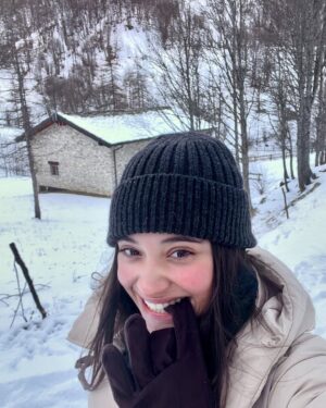 Aurora Ribero Instagram - Part 1 of the hike on the snowy snowy Mountain with the Fam🤍