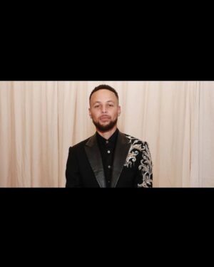 Ayesha Curry Instagram - Happy Birthday to my baby @stephencurry30 . The most incredible energy, vibe, human of all time. You're simply THE BEST. I can't wait to see what this next trip around the sun has in store. I'm so proud of you and always in awe of you. I just love you sooooo much. Happy Earth strong Errol. -xo Gina j 2007 😘