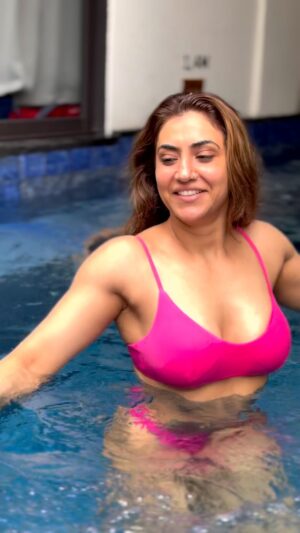 Balreet Mann Instagram - Life  is a dance between slow moments and electrifying highs—the perfect balance is where the magic unfolds. ✨⚡…

#balreetmann #fitnessmotivation #poolvibea #summertrend #reelitfeelit❤️❤️ #fitnessjourney #pink #biknimommy #wednesday #litchickbeauty🔥 #electrifying #catwoman🐱 #chandigarh #fitnessjourney #teamgm
