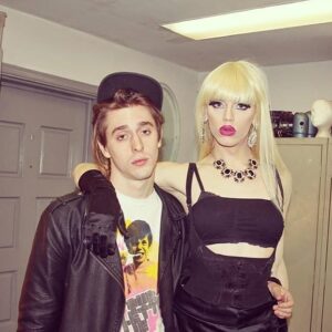Biqtch Puddin Instagram - 10 years ago with @brigittebidet. Be sure to head to @lore.atlanta tonight for tossedsaladatl. 🍃 
📸 by @austinbadbad