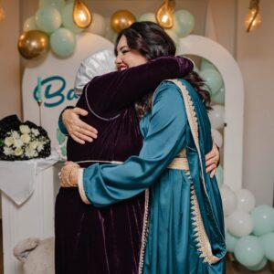 Bouchra Okbi Instagram - الله لا يحرمنا منّ الأحباب 🍀🍀🍀
و من المحبة الصادقة الصافية 🙏🙏
Photos prise by @onevision.photographie