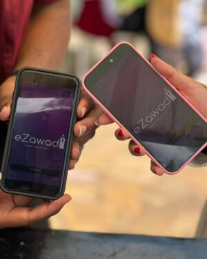 Brenda Wairimu Instagram - Socks? Again??? How about you let them decide what they’d like, with eZawadi on the M-PESA APP, gift them a voucher, and they decide what to buy!!! eZawadi is a voucher that can be redeemed at 1 million plus outlets or any till or paybill across Kenya , fueling stations, restaurants and more, a unique way to gift loved ones without any cliche surprises (socks 😂) and you get 5% cashback for any voucher worth 500 KShs or more 

*Max cashback 5,000 KShs

I’m adding the link on my stories to download the MPESA app, and just like that, your gifting game goes from 0️⃣ to 💯!!! With @m_pesakenya and @ezawadi_ke 🍀🍀🍀

#Ad