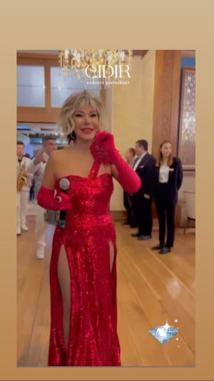 Brilliant Dadaşova Instagram - @cidirbaku  26 İyulda Görüşərik🥰😊🥰