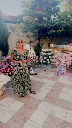 Brilliant Dadaşova Instagram - Mədəniyyət Nazirimiz başda olmaqla bütün Dostlara təşəkkürlər 🙏🥰 @mdadashow @muradarif @zulfiyyaxanbabayeva @drcahidshahbazov @jahangirzada Kamil  @brilliantfanclub Alişka  @dr.nigar_lbc @elizelle @izoldasasonov @elnurhasanov_ @hagina_salon @agciceyim_official @agciceyim  Balacalığda deyirdim ki,Allah baba belə edir ki-mənim ad günümdə hava hər zaman gözəl olur😊🥰🙏