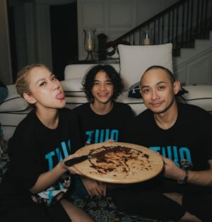 Bunga Citra Lestari Instagram - Celebrating Tiko’s Day at home.. 😊❤️😘 @tikoaryawardhana